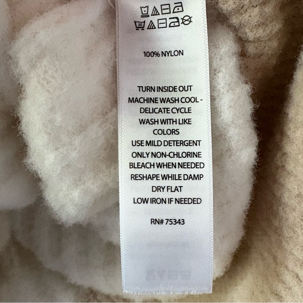 Jessica Simpson Cream and Tan Button up super soft fuzzy Cardigan sweater EUC - Picture 4 of 5